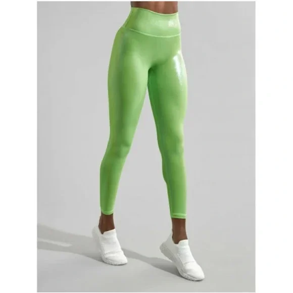 BUFFBUNNY Rebel Holographic Green Leggings - Picture 3 of 10